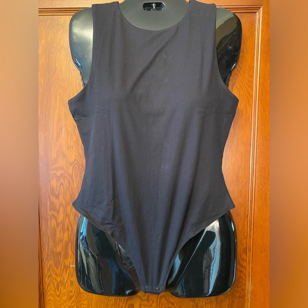 SOLD NWT house of Harlow ribbed bodysuit - Picture 6 of 8